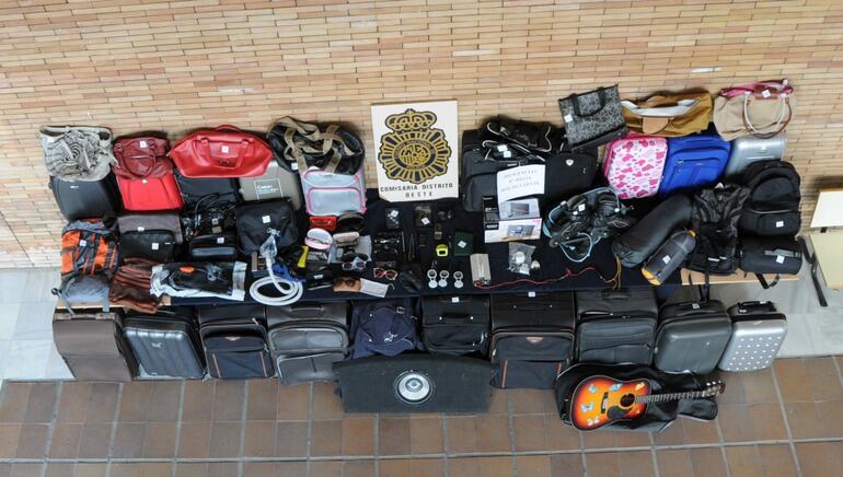 Maletas intervenidas por la policia
