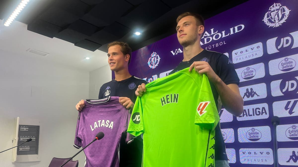 Karl Hein y Latasa en su presentación como jugadores del Real Valladolid