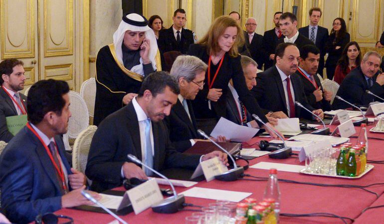 Reunión de ministros de Exteriores sobre Siria en París con la presencia de los representantes de Arabia Saudí, Adel Al-Jubeir, y de EEUU, John Kerry.