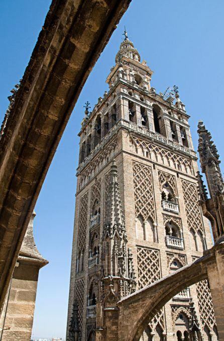 Imagen del Giralda desde las Cubiertas de la Catedral