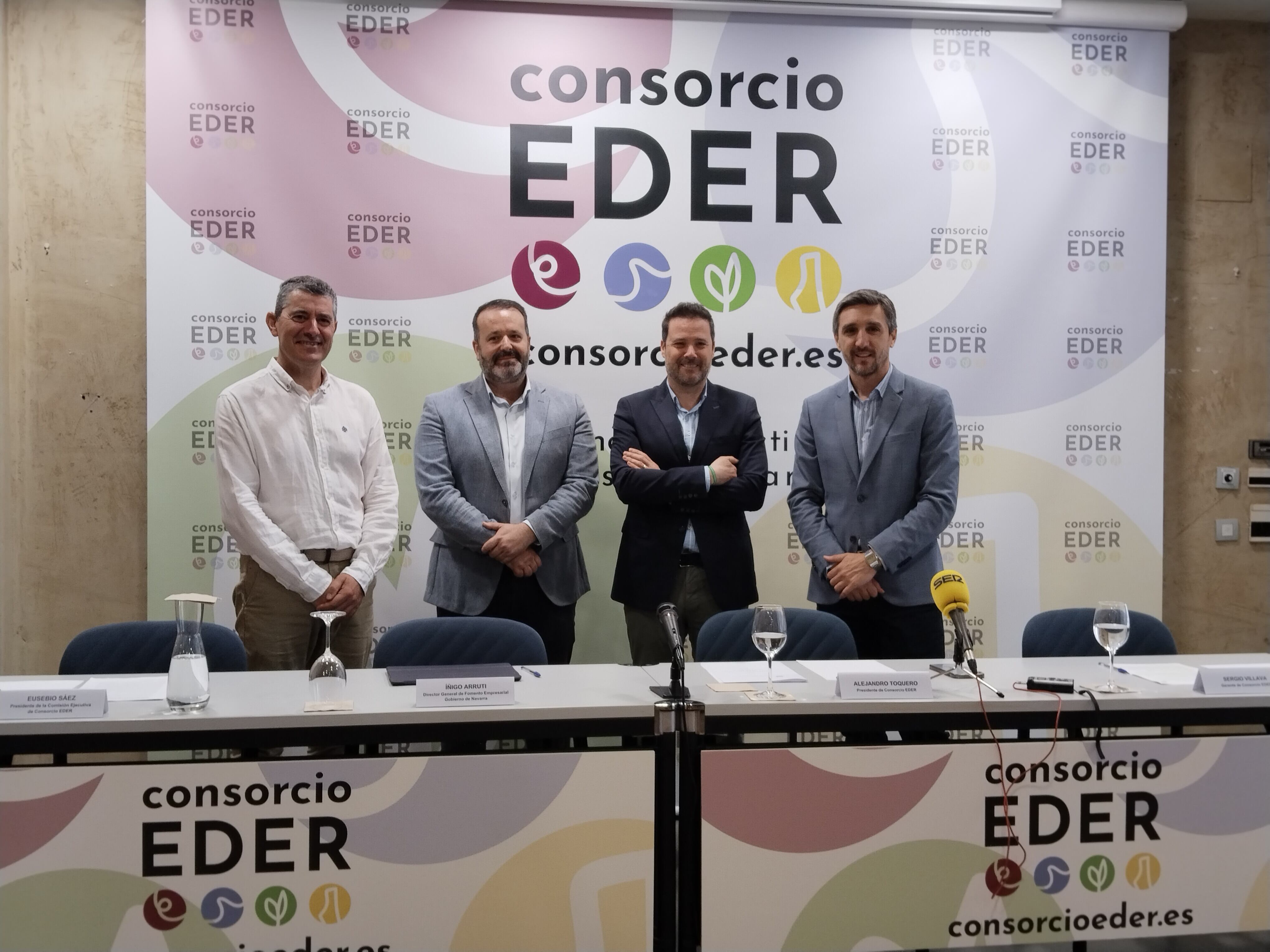 El Presidente de la Comisión Ejecutiva, Eusebio Sáez, el Director General de Fomento Empresarial de Gobierno de Navarra, Iñigo Arruti, el Presidente de Consorcio Eder, Alejandro Toquero y el Director Gerente, Sergio Villava