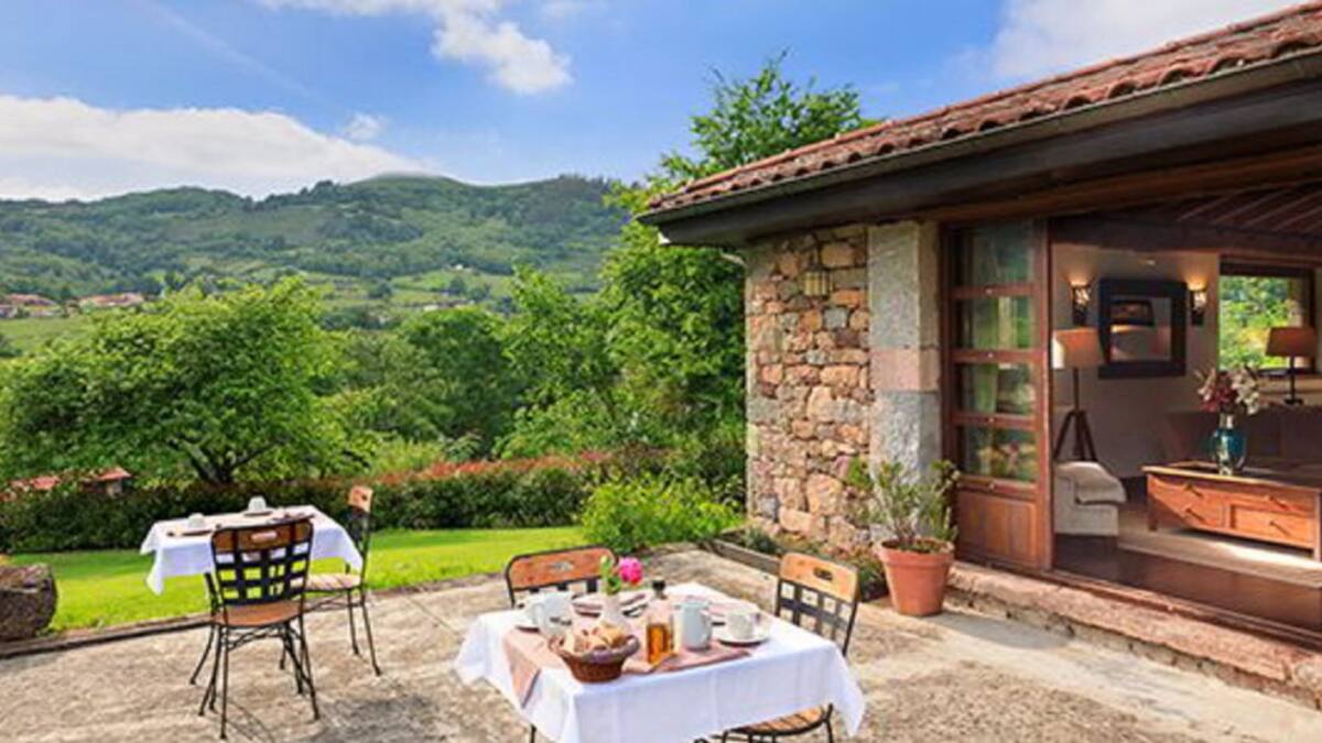 SER Viajeros Euskadi:Las Casonas Asturianas cumplen 25 años