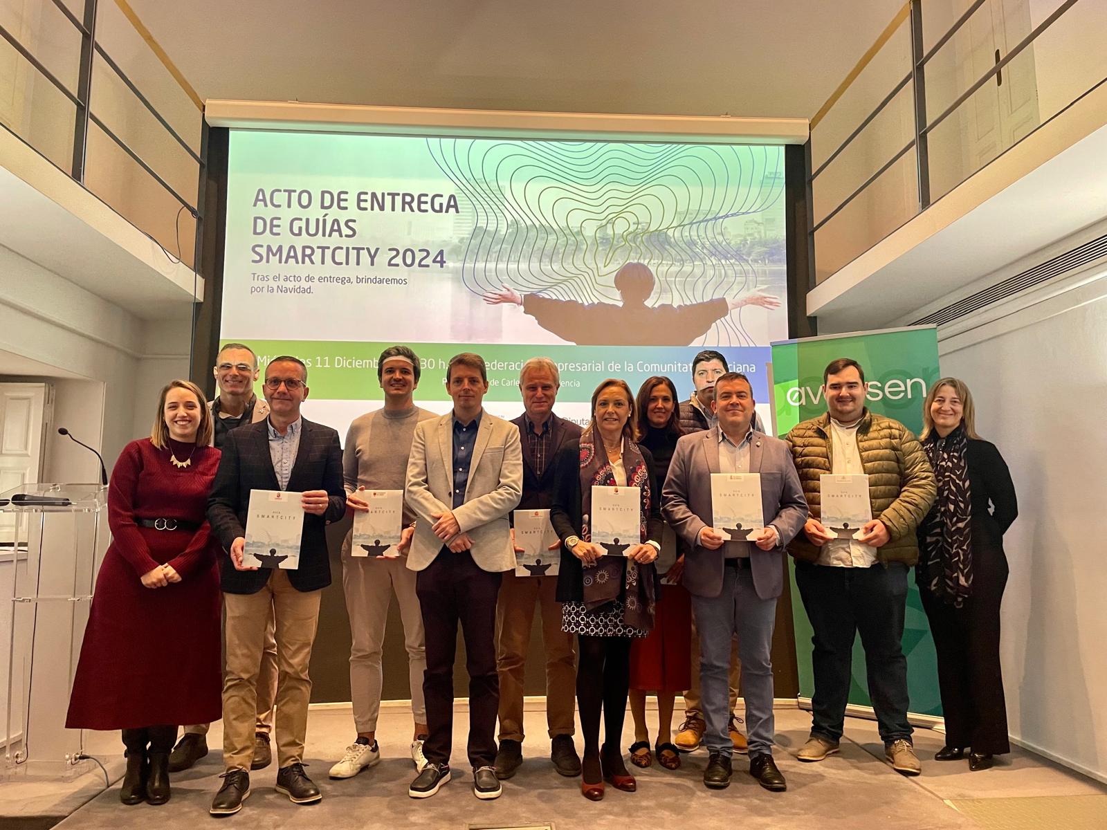 Entrega de las guías Smart City