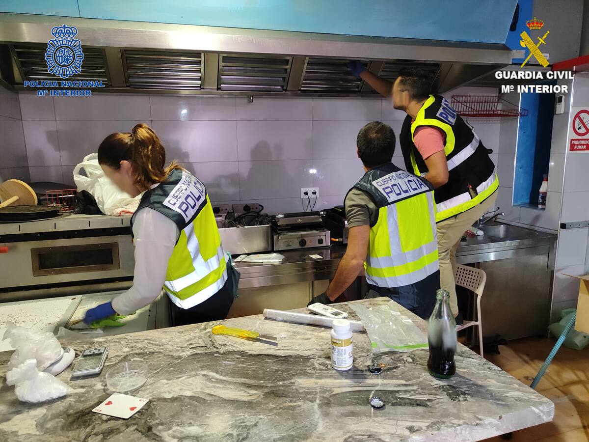 Desarticulada una organización criminal que introducía cocaína en Ibiza utilizando a camioneros que venían de Mallorca