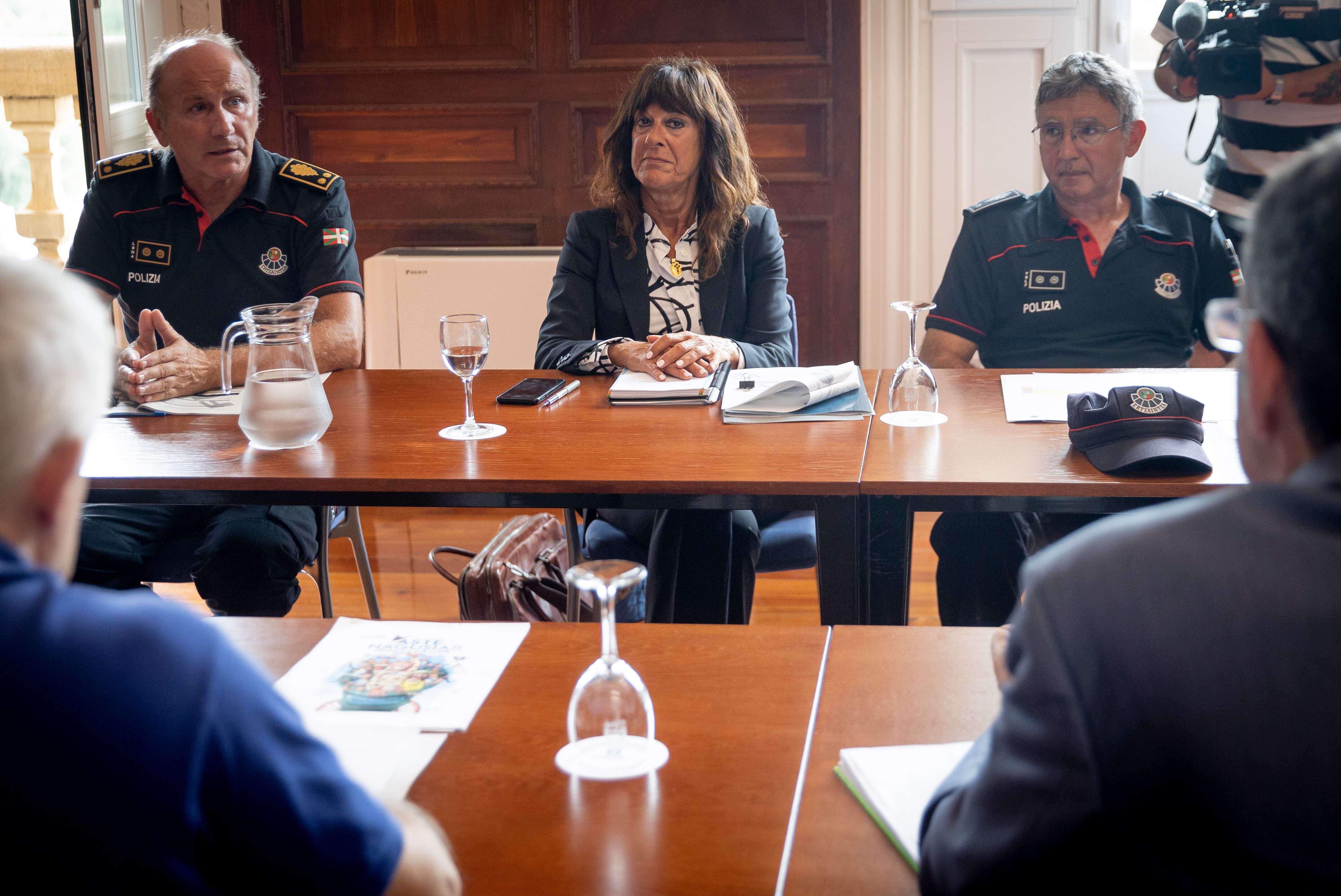 Se vigilarán los posibles pinchazos con policías de paisanopolicias