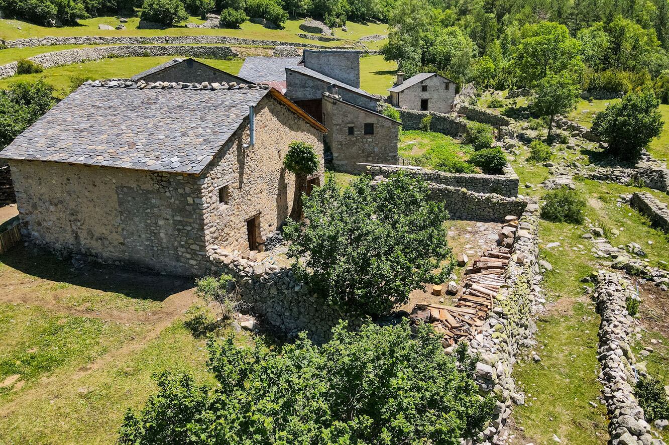Una imatge aèria de la vall del Madriu on aquest estiu s'impulsarà un programa internacional de voluntariat per a joves.