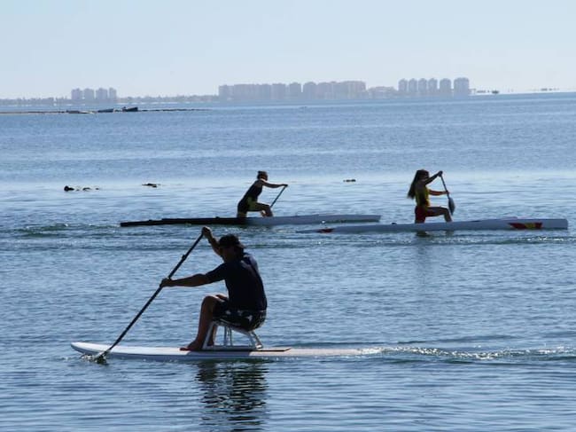 Práctica de deportes náuticos en el Mar Menor