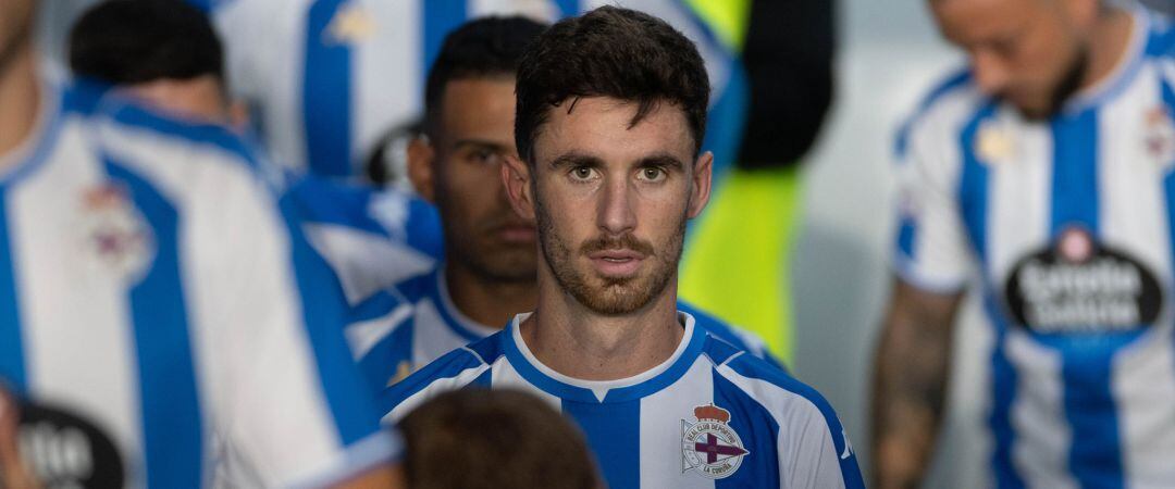 Jaime Sánchez en el túnel de vestuarios