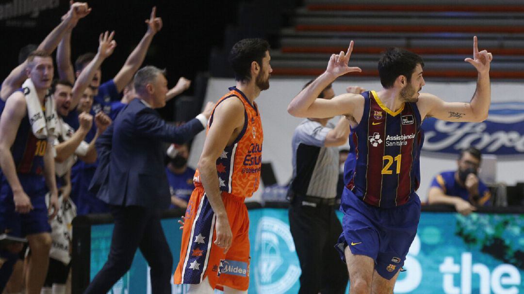 El Barça se impone en La Fonteta con exhibición de Abrines