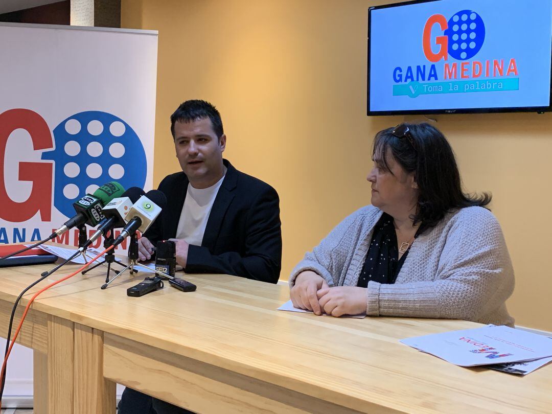 Jorge Barragán y María Jesús Vázquez desgranan el programa electoral de Gana Medina