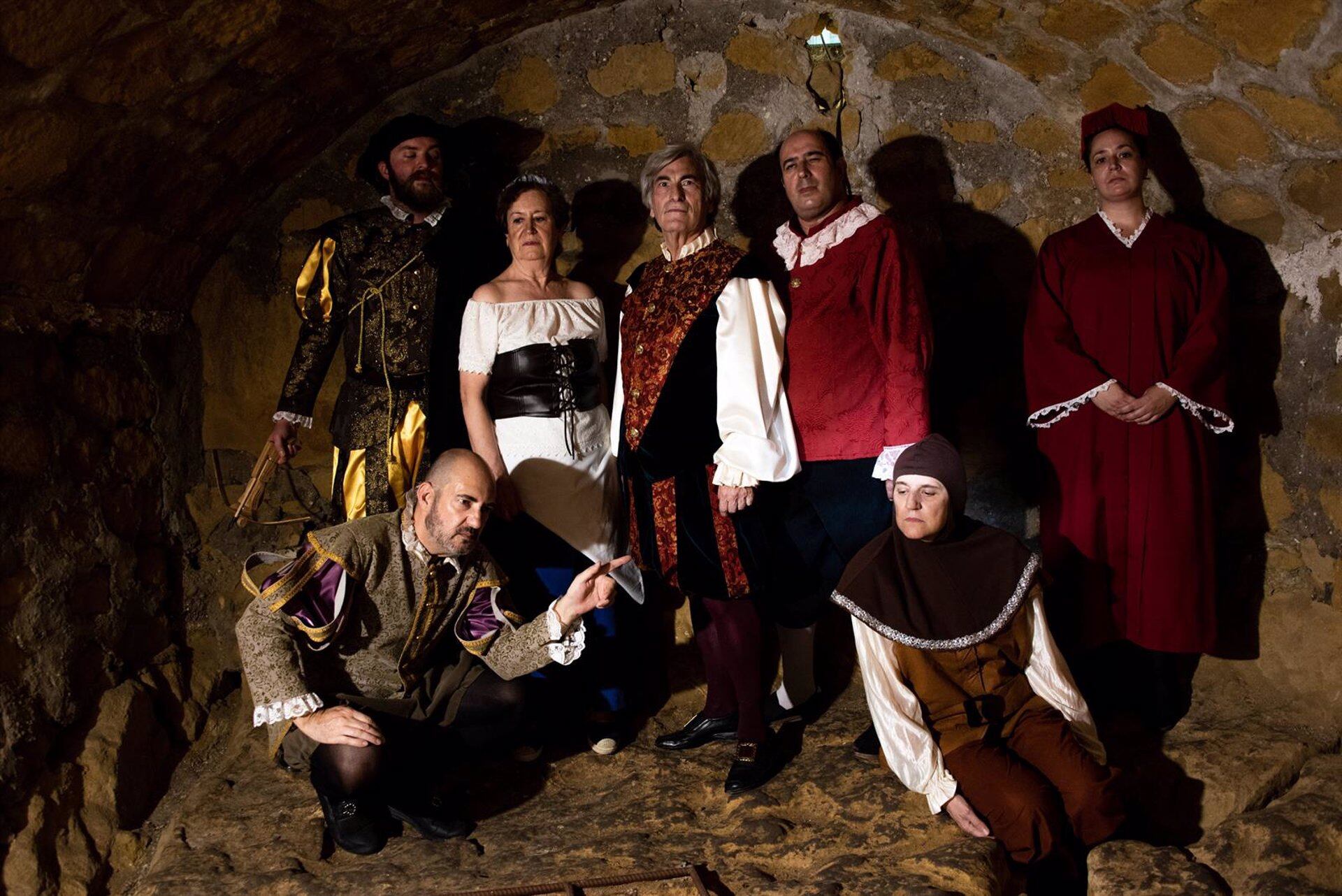 Actores de El Atrio para la representación de Fuenteovejuna - ÁNGEL DÍAZ DE LA TORRE