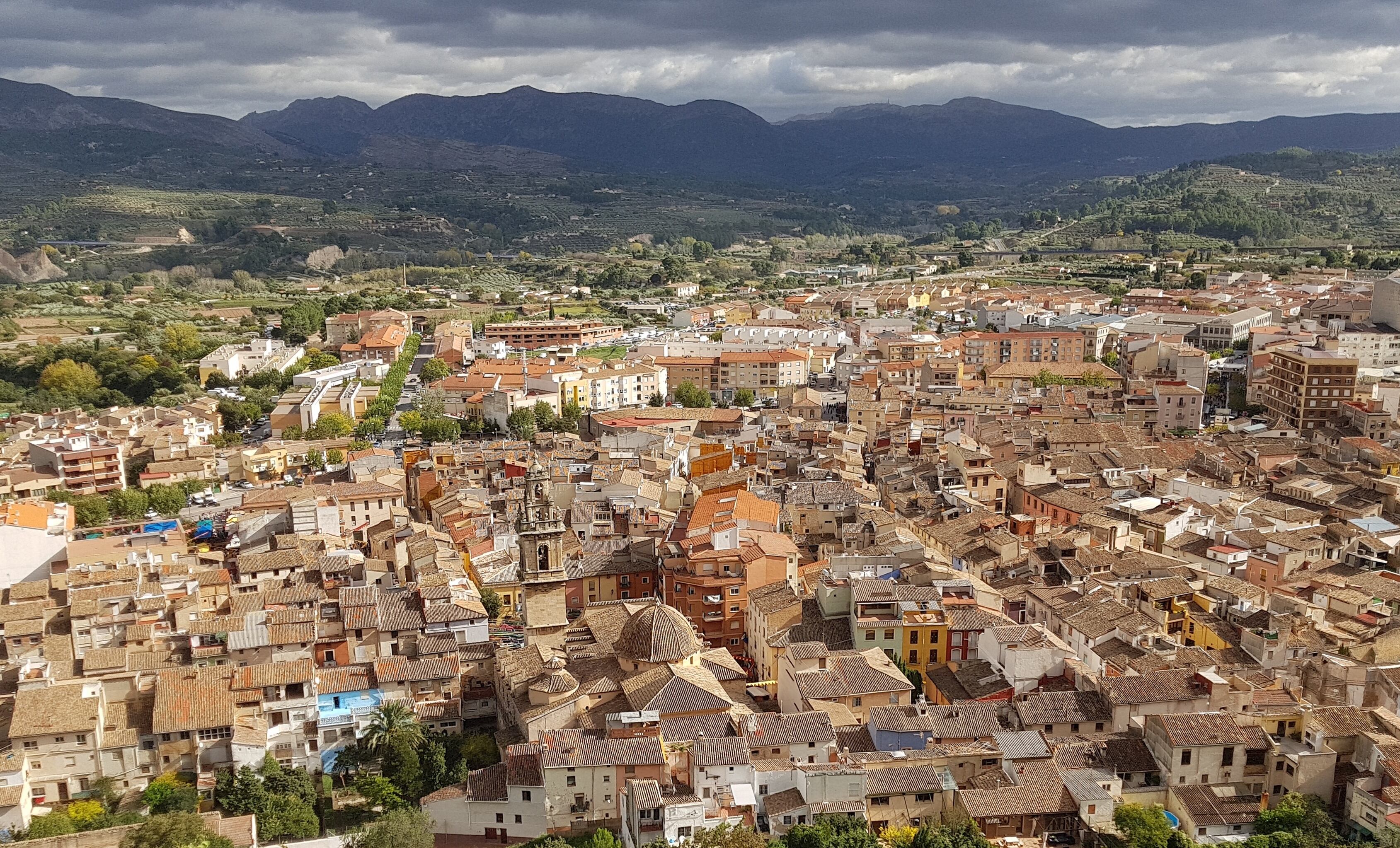 Los vecinos y vecinas de Cocentaina del núcleo antiguo y de barrios históricos podrán solicitar las ayudas para la rehabilitación de las fachadas.