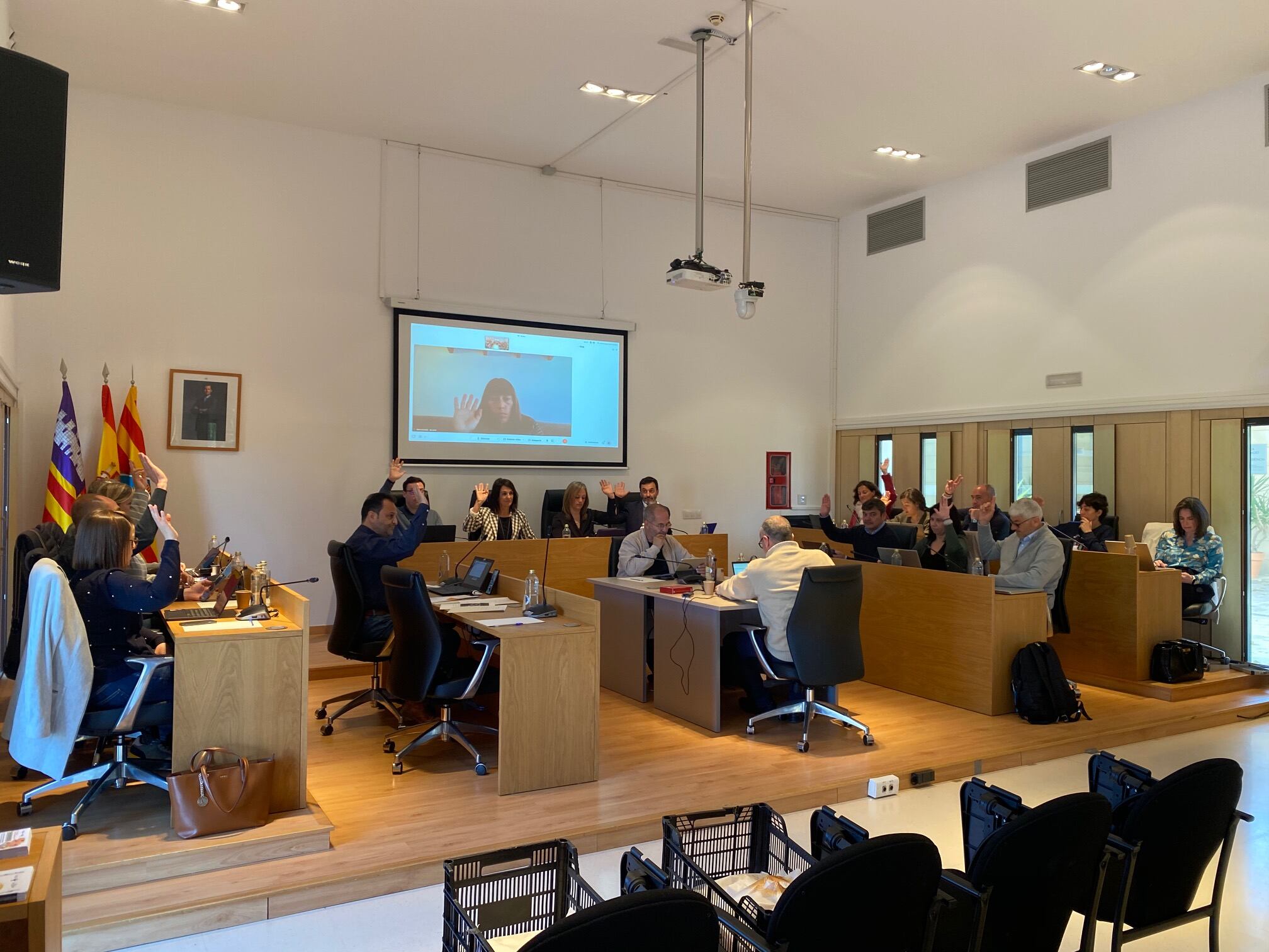 Un momento durante el pleno