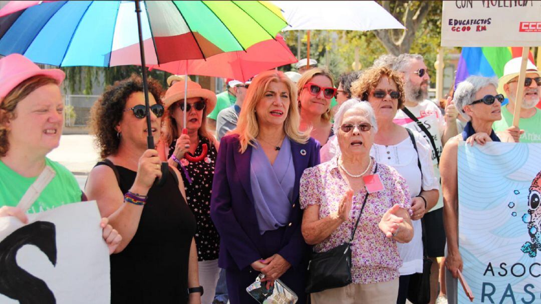 Gloria Alarcón, durante la manifestación del pasado viernes coincidiendo con el Debate de Investidura