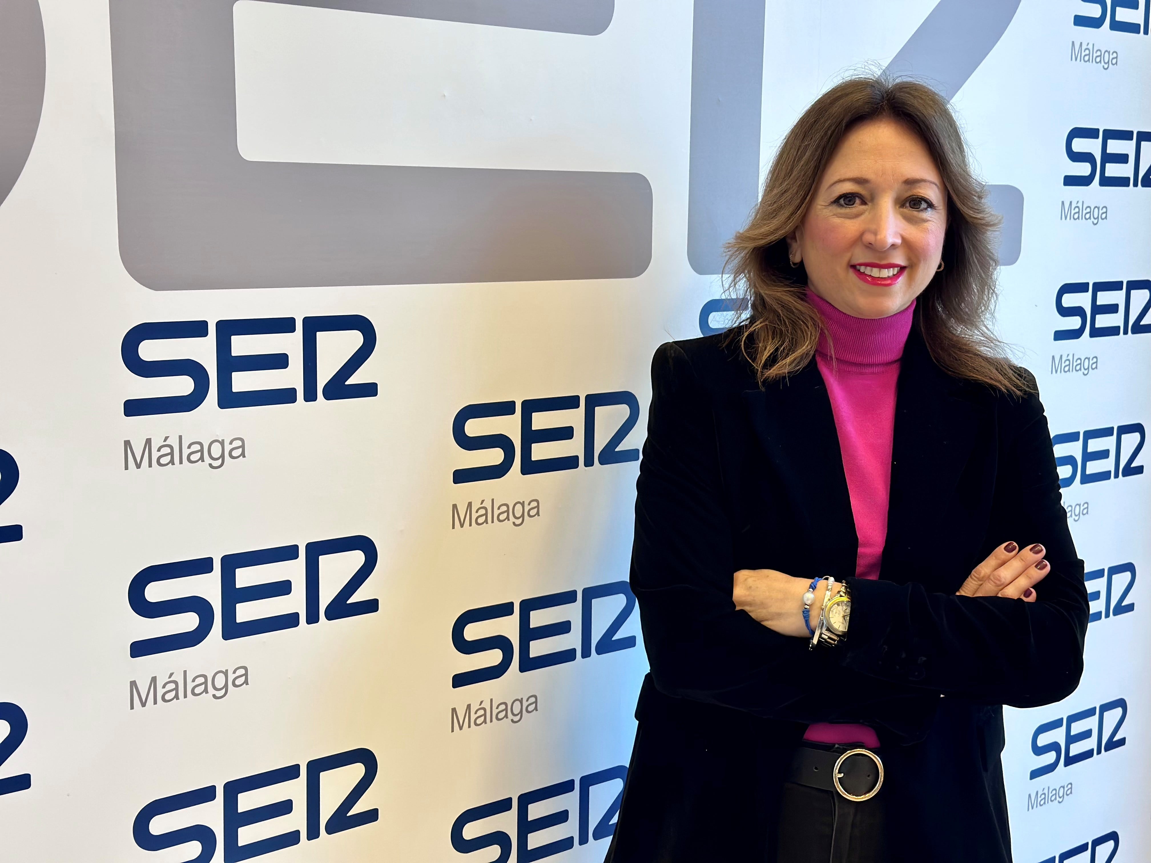 Patricia Navarro en los estudios de SER Málaga en las navidades de 2022