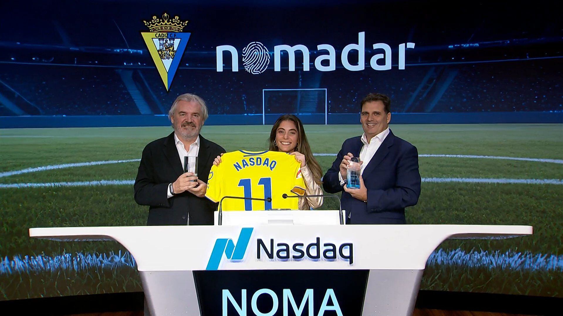 Manuel Vizcaíno y Rafael Contreras en el acto que da inicio a la cotización en el Nasdaq de Nomadar. Foto: Cádiz CF.