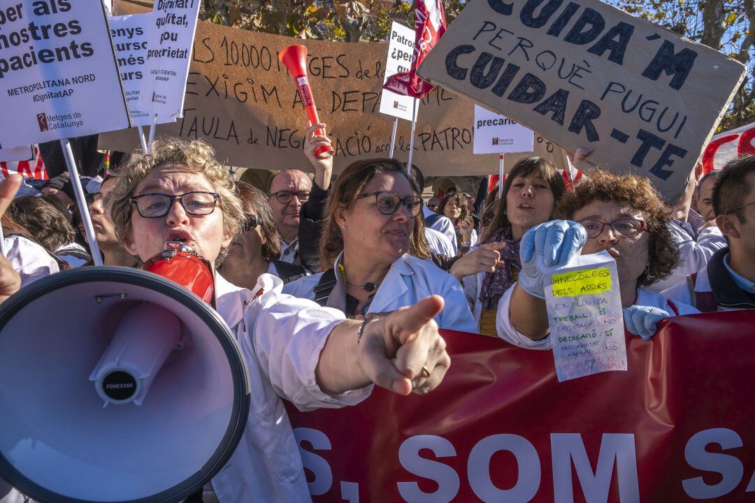 Imatge d'arxiu de les protestes durant la vaga dels facultatius de l'ICS, la darrera tardor