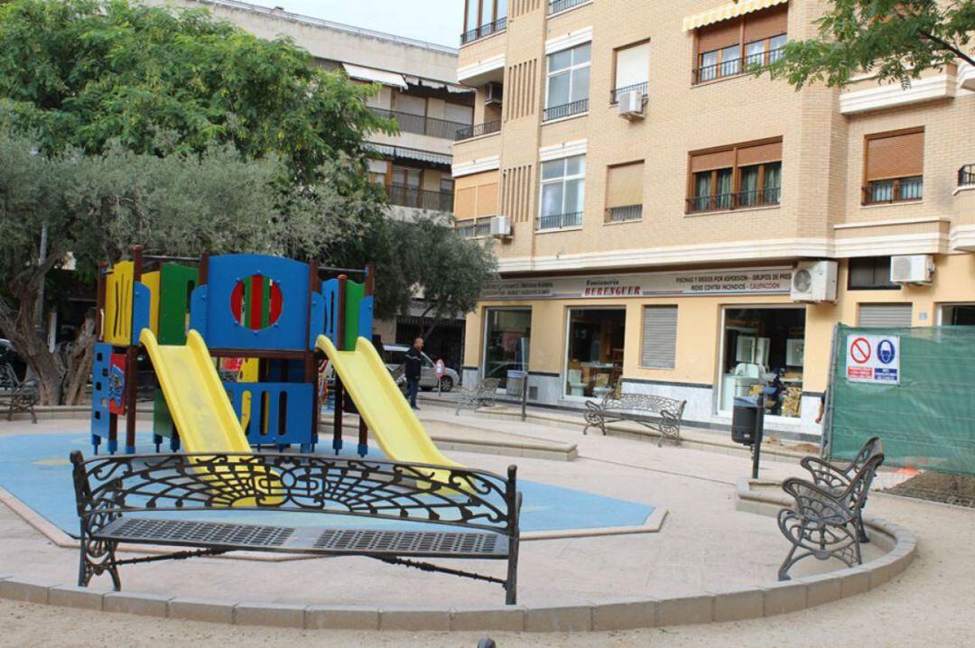 Novelda ya tiene abiertos sus parques infantiles