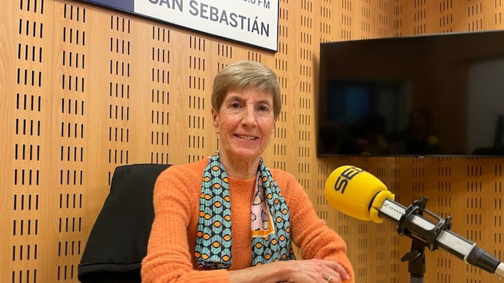 Mentxu Medel, profesora de danza, y Dani Ruiz de 'Bizikletak Adinik Ez', Medallas al Mérito ciudadano, en 'Hoy por Hoy San Sebastián'