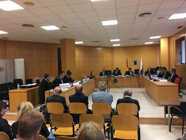 Un momento de la celebración del juicio en la Audiencia Provincial de Santa Cruz de Tenerife. 