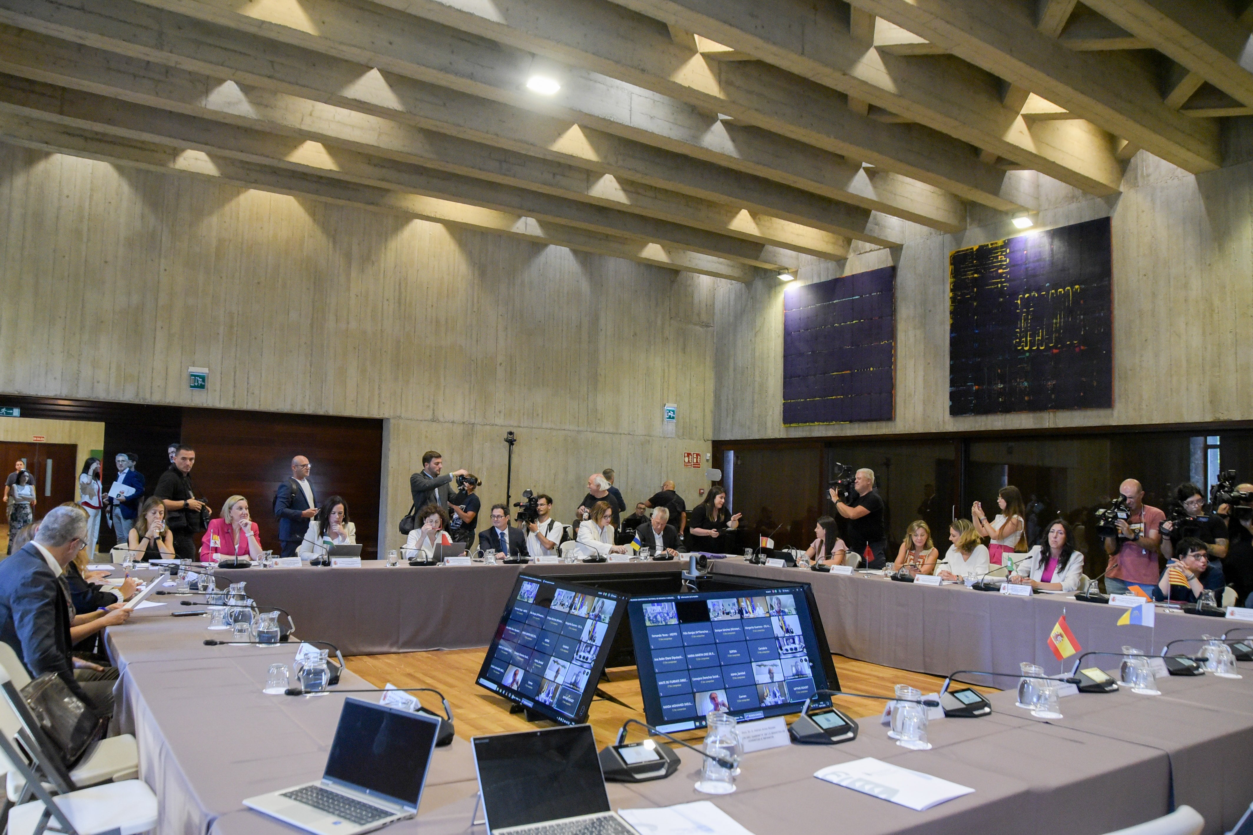 SANTA CRUZ DE TENERIFE CANARY I, SPAIN - JULY 10: Imagen general de los participantes en la Conferencia Sectorial de la Infancia, donde participó la consejera de Política Social, Conchita Ruiz(Photo By Europa Press Canarias via Getty Images)