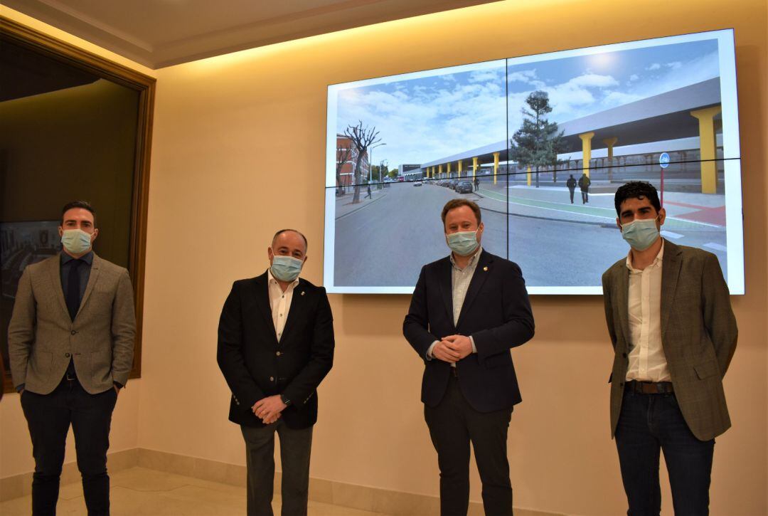 Presentación del proyecto de remodelación de la nueva Estación de Autobuses de Albacete en el Ayuntamiento de la capital. 