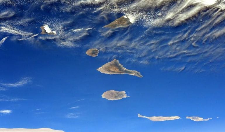 Fotografía de las Islas Canarias realizada desde la Estación Espacial Internacional por el astronautra Scott Kelly el pasado 14 de mayo. 