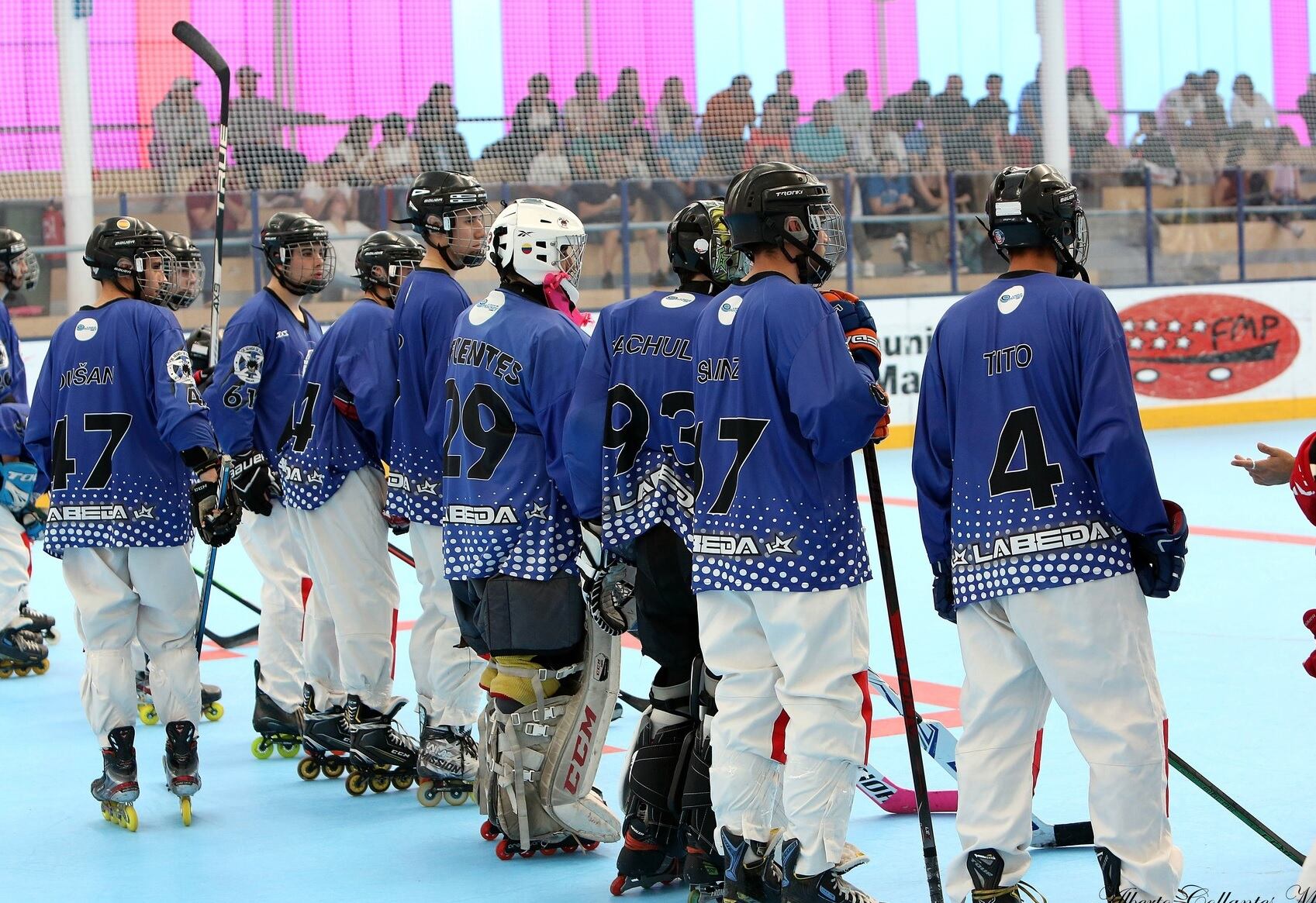 La plantilla del CHL Aranda durante uno de sus encuentros esta temporada en la Liga Oro