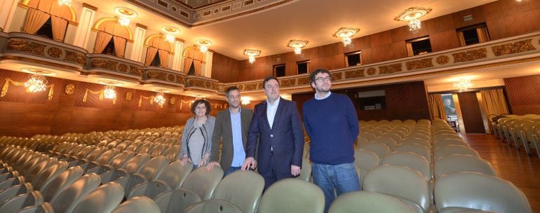 Concello y Diputación en el Teatro Colón