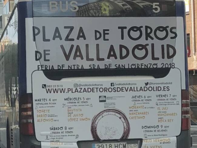 Imagen de un bus de AUVASA