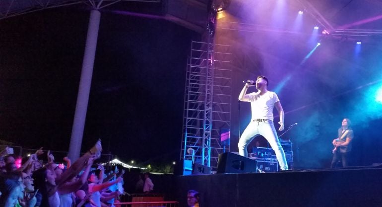 Momento del concierto de Antonio José en las fiestas patronales de Tarancón 2016