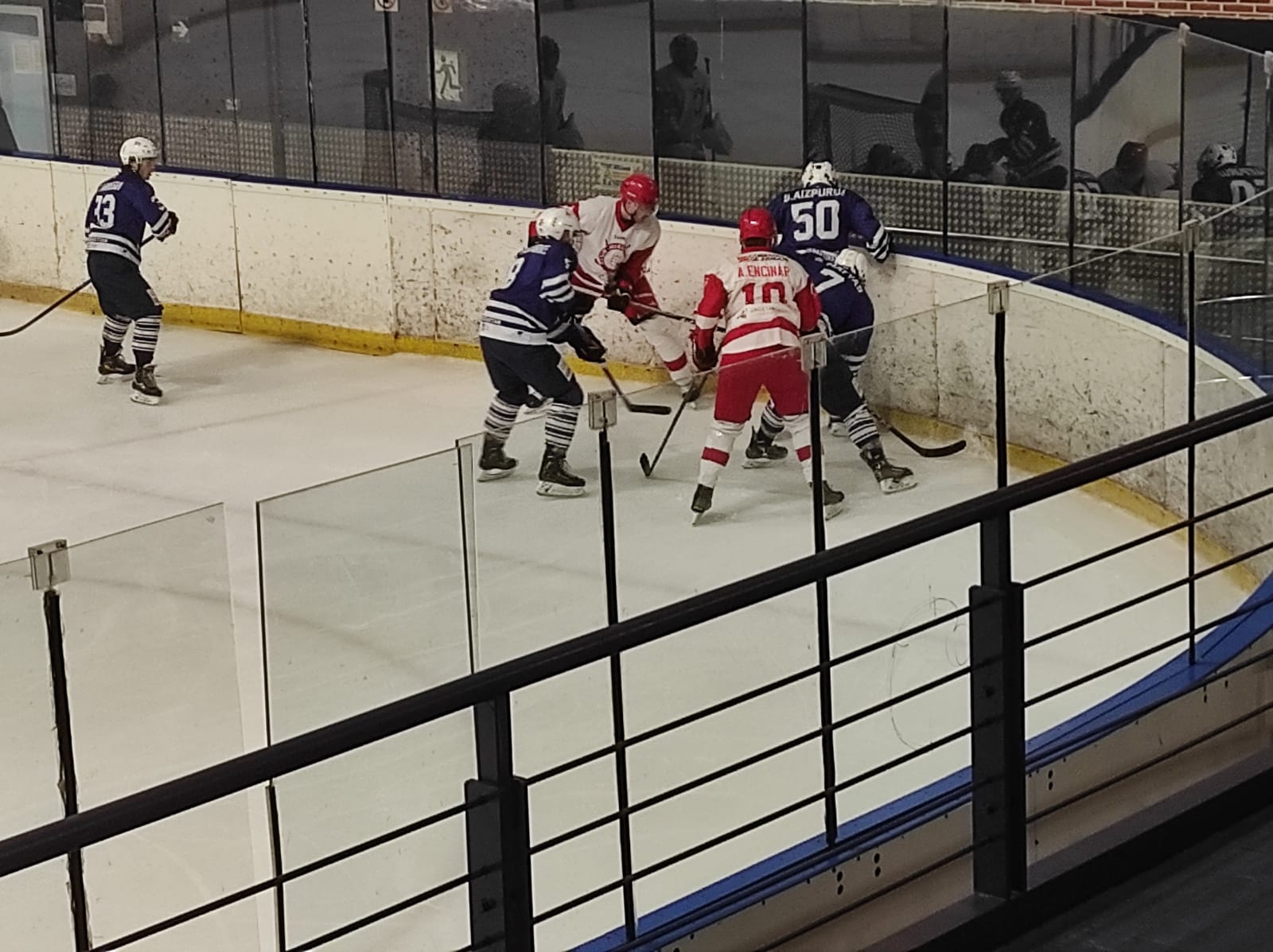 El CH Jaca en su visita el pasado año a la pista del Txuri