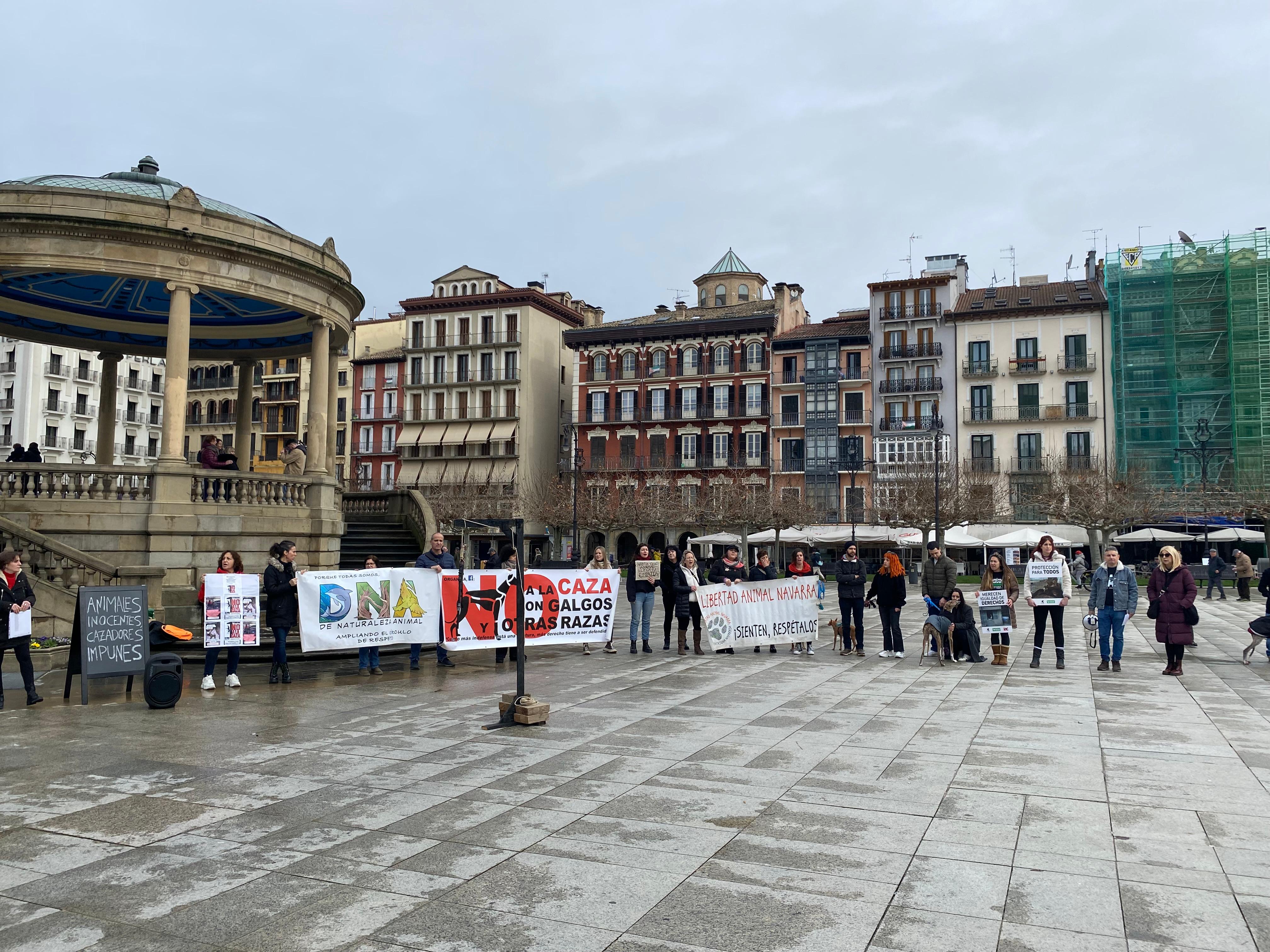 Plataforma No a la Caza con Perros