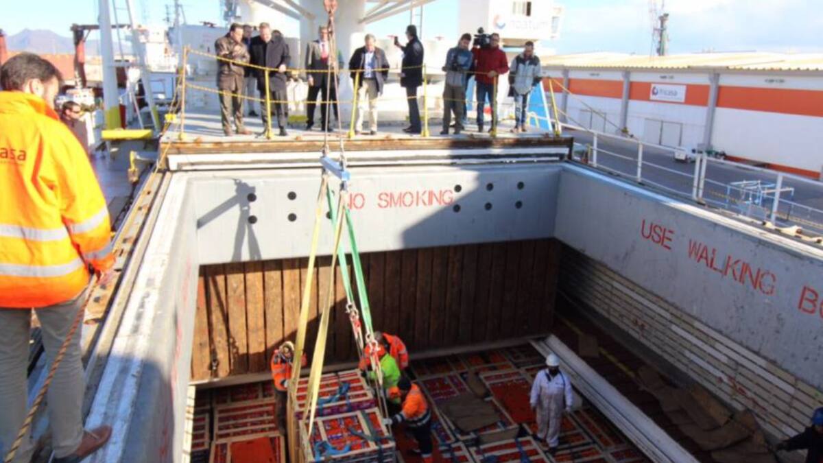 Los aranceles de EEUU paralizan los envíos de cítricos desde el Puerto de Castellón