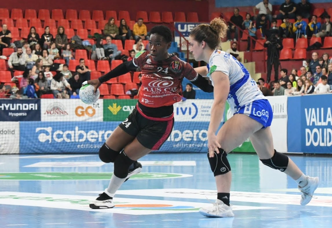 El Zonzamas Plus Car Lanzarote ante el Aula Valladolid.