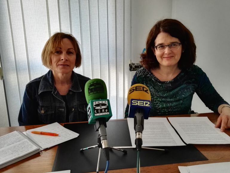 La presidenta y la abogada de la Asociación