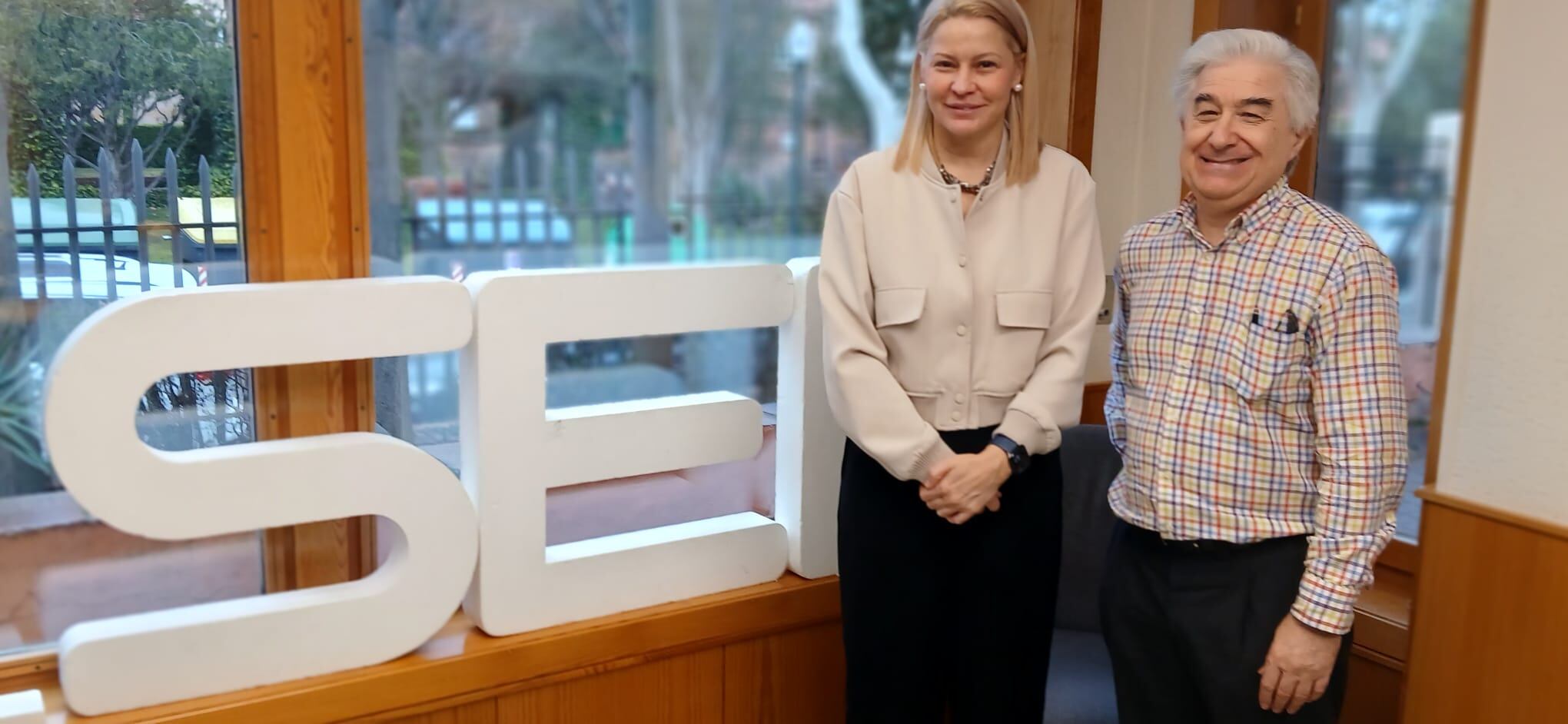 Belén Royo y Miguel Ángel Sauras en Hoy por Hoy Teruel.