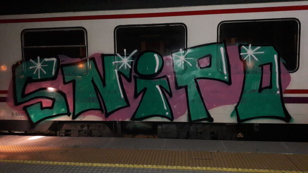 Detenido el autor de las pintadas en un tren de Cercanías de Lorca