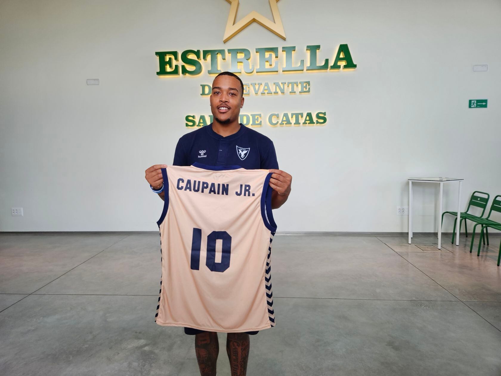 Troy Caupain en su presentación como jugador del UCAM Murcia CB