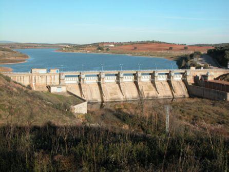 Imagen de la presa del embalse del Vicario en Ciudad Real hace un año