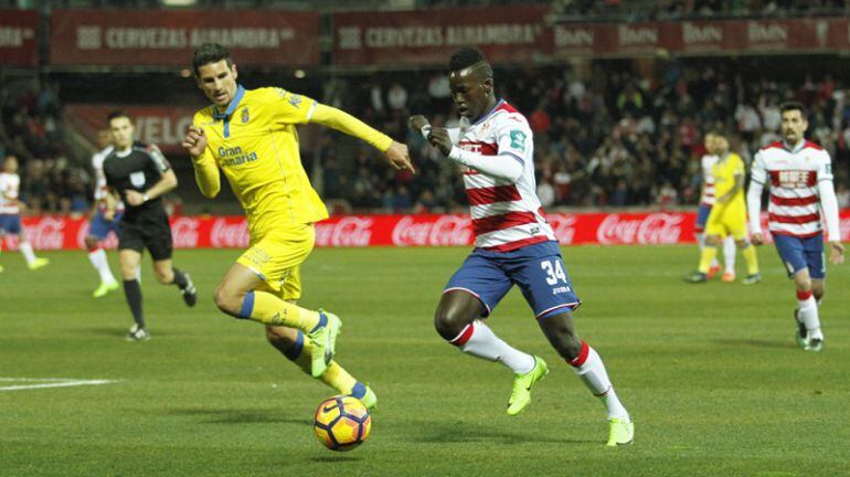 Aly Mallé con el primer euipo del Granada CF frente a Las Palmas