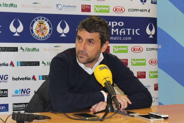 Pepe Masegosa durante la rueda de prensa del viernes en Chapín