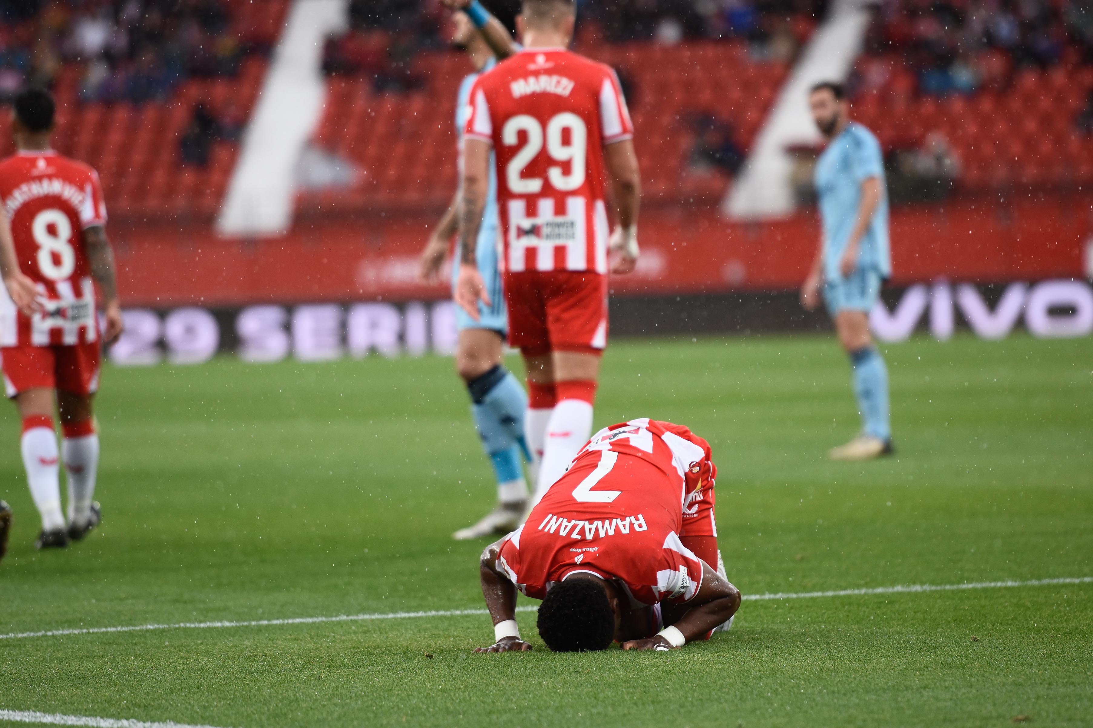 Largie Ramazani lamentándose de una ocasión en el último partido en casa frente a Osasuna.