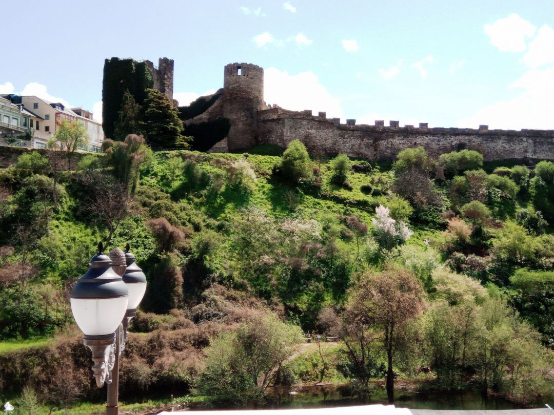 Imagen del 'castillo viejo' desde el río