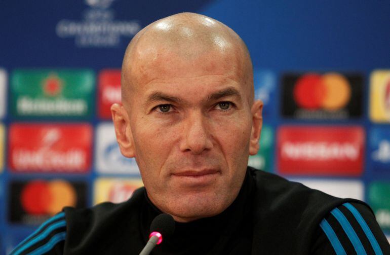 Zidane durante su conferencia de prensa en Chipre 