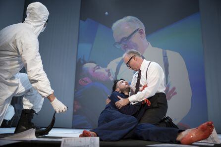 Escena extraída de la obra de teatro que actualmente se realiza en Broadway.