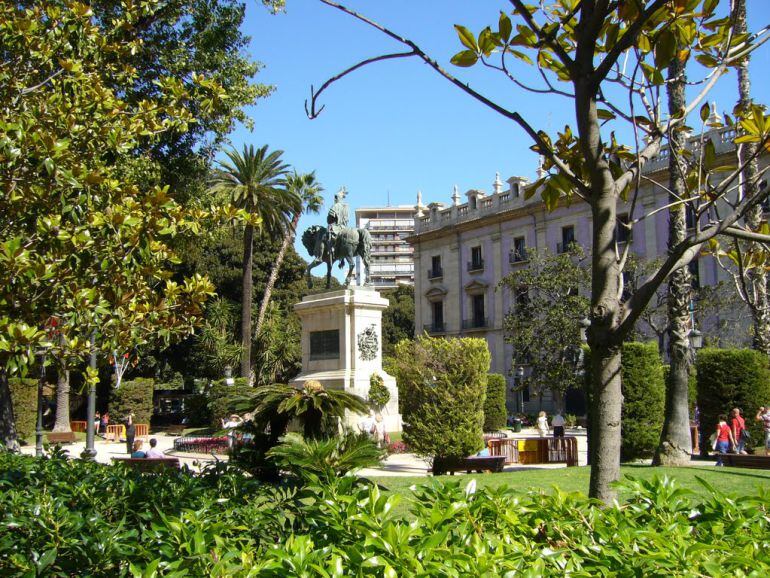 Plaza de Alfonso el Magnánimo de Valencia