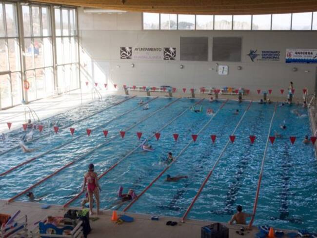 Interior piscina Fuente de la Niña