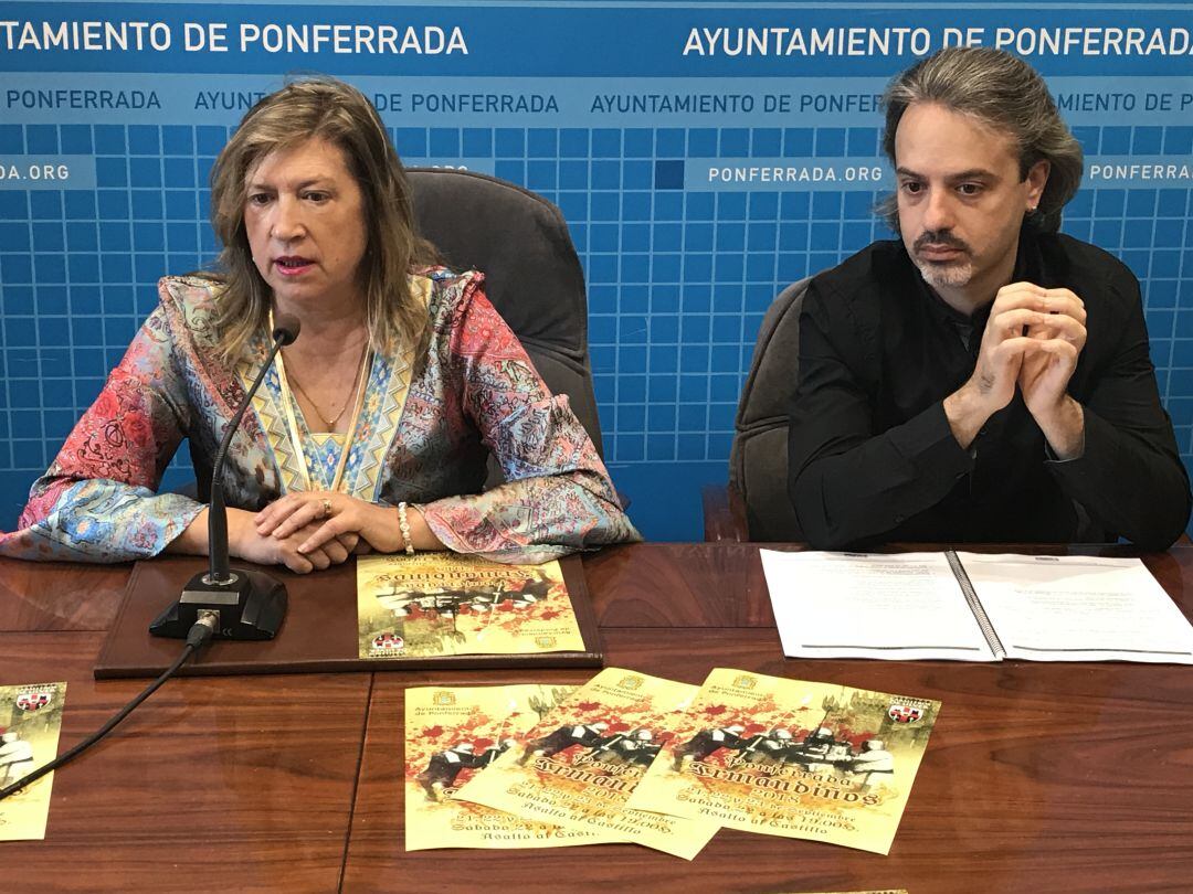 Presentación de la recreación en rueda de prensa