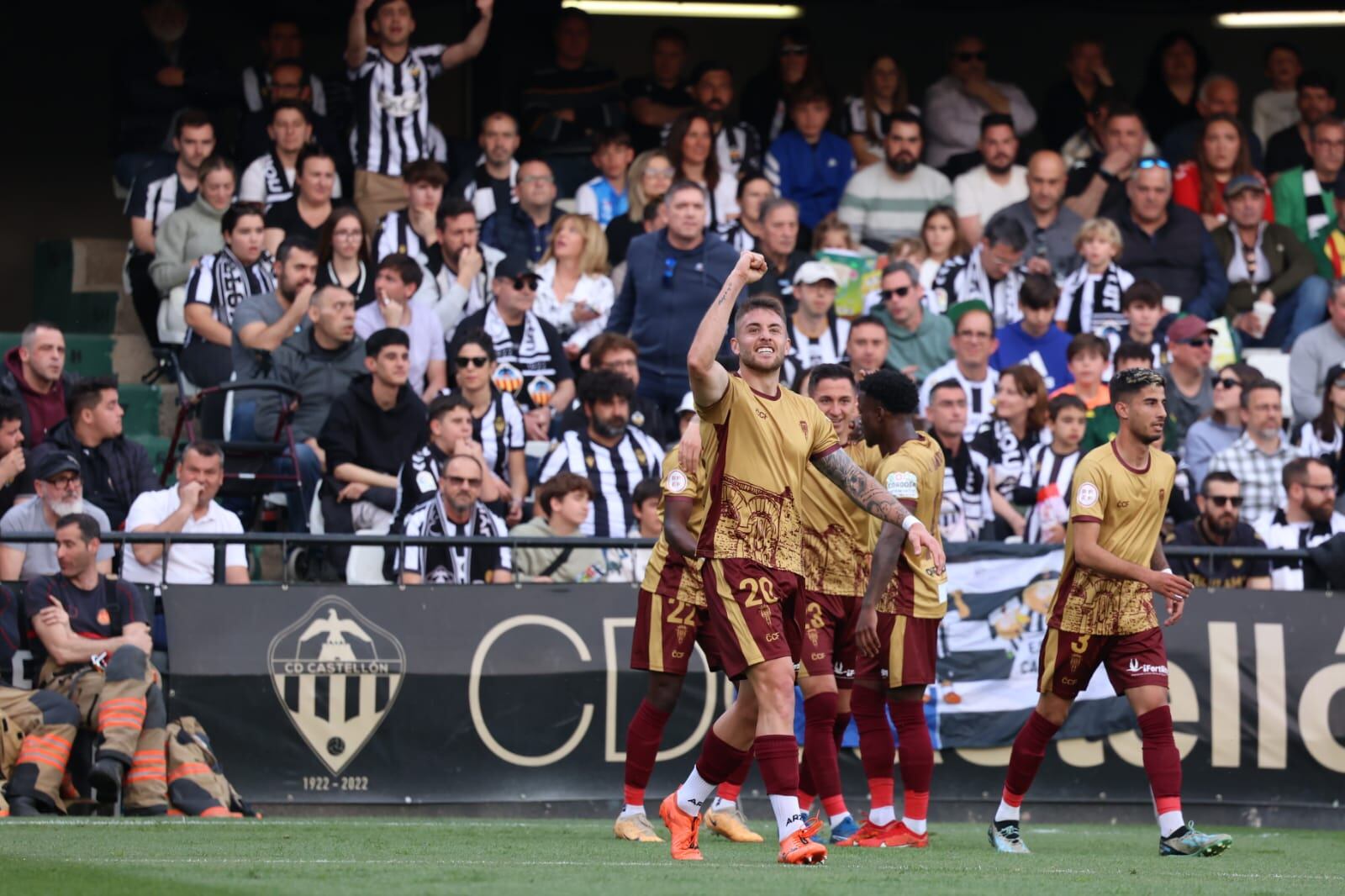 Celebración de un gol del Córdoba CF en Castalia.